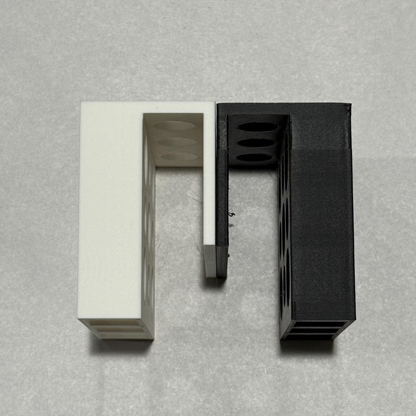 3D Printed Bed Frame Phone Holder: Universal Clip-On Nightstand Alternative